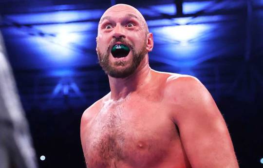 Ф'юрі назвав поєдинок з Махмудовим вирішальним: «Зроби або помри»