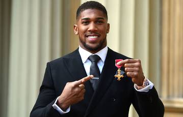 Anthony Joshua is awarded with OBE