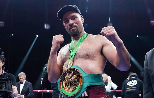 Oleksandr Usyk Stands Firm on Career Path: "I'm the captain of my own ship"