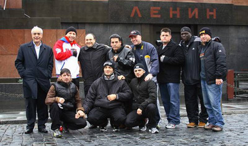 Султан Ибрагимов со своей командой в Москве