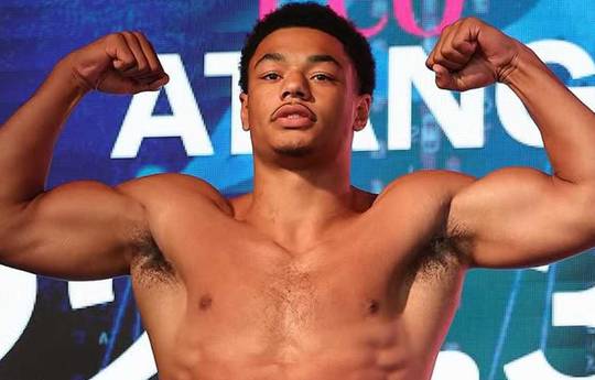 Wann findet heute Abend der Kampf Leo Atang gegen Milen Paunov statt? Ringwalks, Zeitplan, Streaming-Links