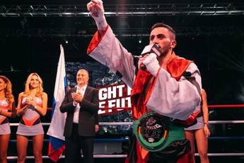 Shakhnazaryan wins WBC title (video)