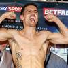 Linares, Crolla weigh-in 6