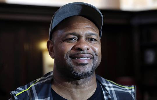 Roy Jones may get a position in the Russian Boxing Federation