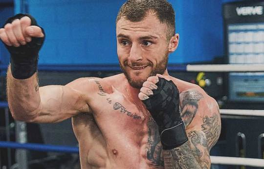 ¿A qué hora es Daniel Keating vs Beau Woods esta noche? Ringwalks, horario, enlaces de streaming