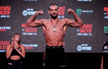Koreshkov extends contract with Bellator