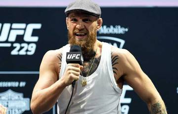 McGregor criticó a Canelo.