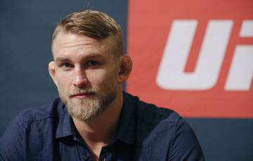 Gustafsson: I would rise to heavyweights rather than fighting Latifi