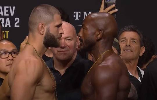 Wie spät ist UFC 320 heute Abend? Prochazka vs Rountree - Startzeiten, Zeitpläne, Kampfkarte