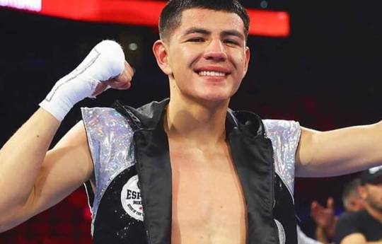 What time is Ricardo Ruvalcaba vs Jabin Chollet tonight? Ringwalks, schedule, streaming links