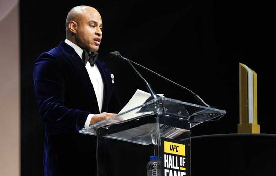 Абдель-Азіз кидає виклик американському правосуддю заради UFC?