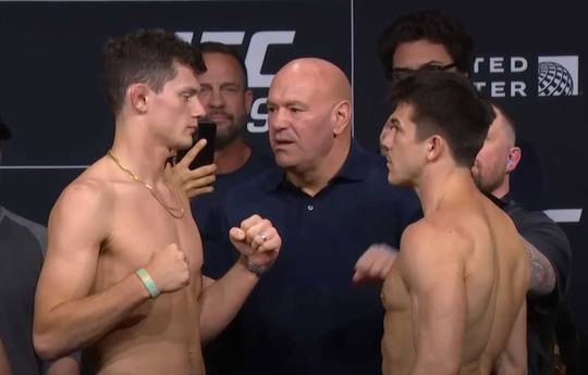 Wie spät ist UFC 319 heute Abend? Hooper vs Hernandez - Startzeiten, Zeitpläne, Kampfkarte