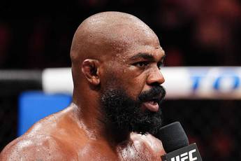 Jones reagiu à aposentadoria de Poirier