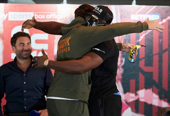 Usyk and Chisora ​​meet at the final press conference