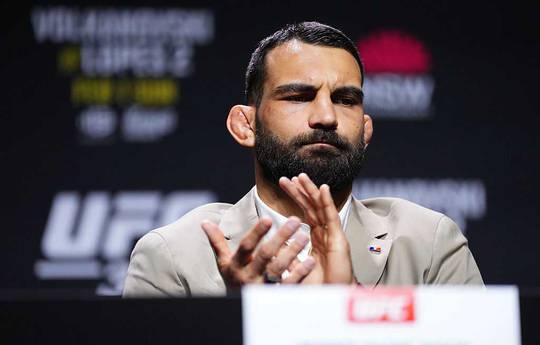 Saint-Denis: "I want to fight the best version of Hooker"