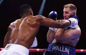 Legendary Lewis can't judge Joshua's return based on fight with Wallin