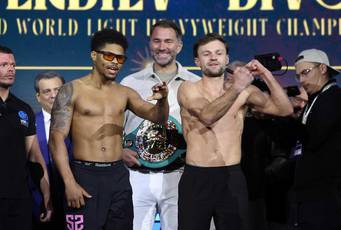 Hoe Shakur Stevenson vs Josh Padley te bekijken - Live stream & TV Kanalen