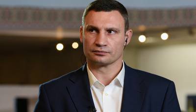 Виталий Кличко: «Льюис обещал мне реванш, но его отговорила мама»