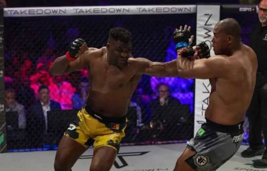 Ngannou a révélé à qui il dédie sa victoire sur Ferreira