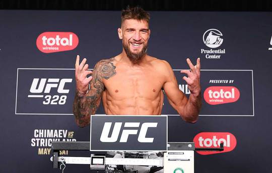 Порьє: «Амосов стане чемпіоном UFC. Його боротьба – найближча до Хабіба»