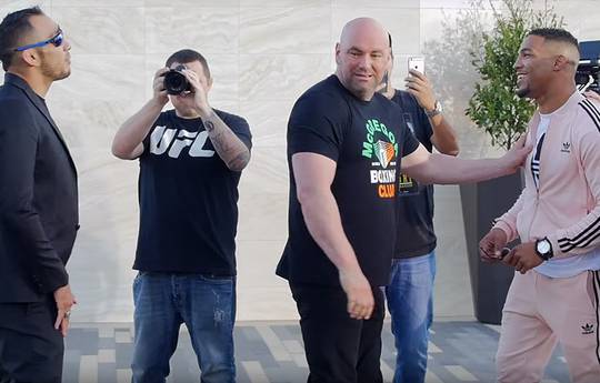 Главные участники турниров UFC 215 и UFC 216 провели дуэли взглядов (видео)
