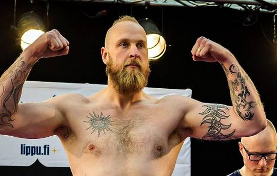 Helenius knocks Teper out (video)