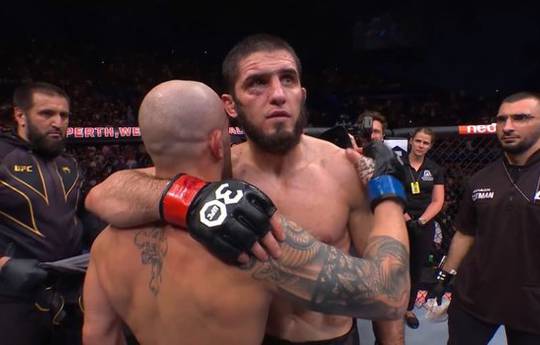 "De grootste rematch aller tijden." Makhachev's coach reageerde op de vervanging van zijn tegenstander op UFC 294