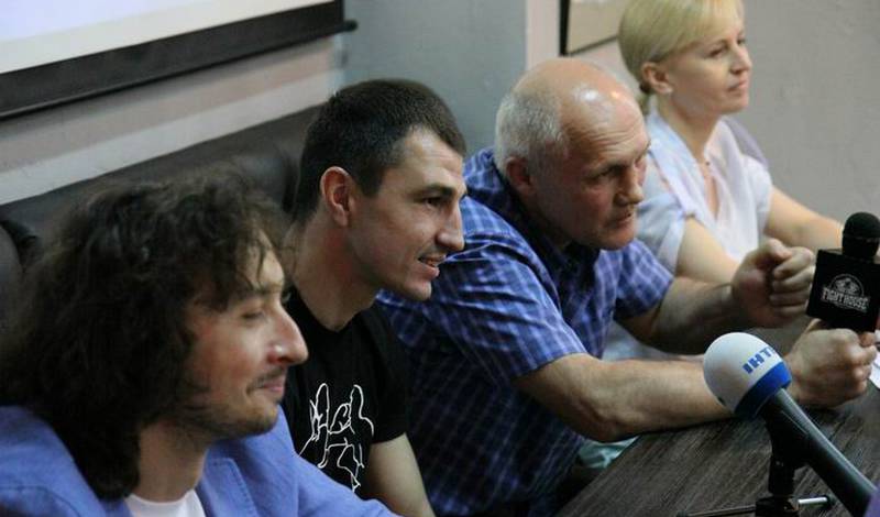 Пресс-конференция Виктора Постола в Киеве после поединка против Сельчука Айдына