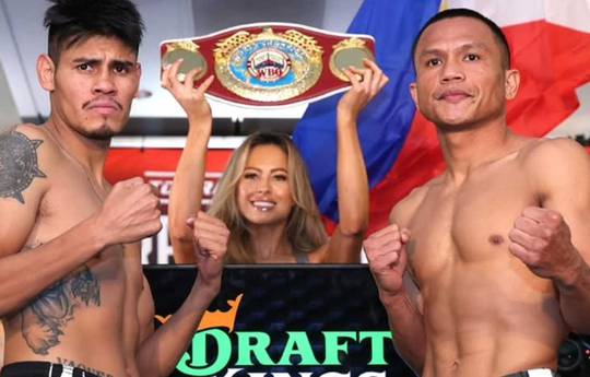 What time is Emanuel Navarrete vs Charly Suarez tonight? Ringwalks, schedule, streaming links