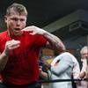 Saul Alvarez held an open training session 23