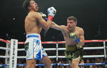 Munguia defeated Derevyanchenko in a close fight