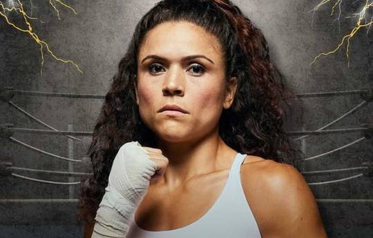 What time is Stephanie Simon vs Tanishia Lopez tonight? Ringwalks, schedule, streaming links