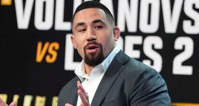 Уиттакерт поднимается в полутяжелый вес