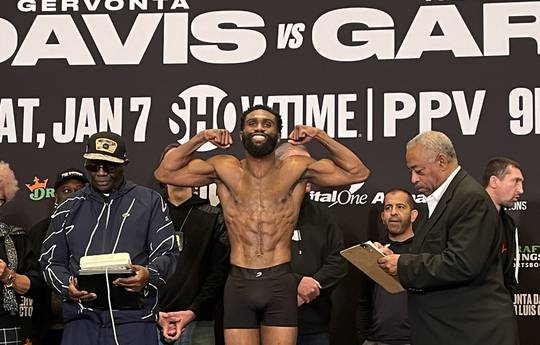 Davis-Garcia, Ennis-Chukhadzhian. Weighing results