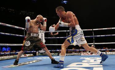 Warrington edges Martinez