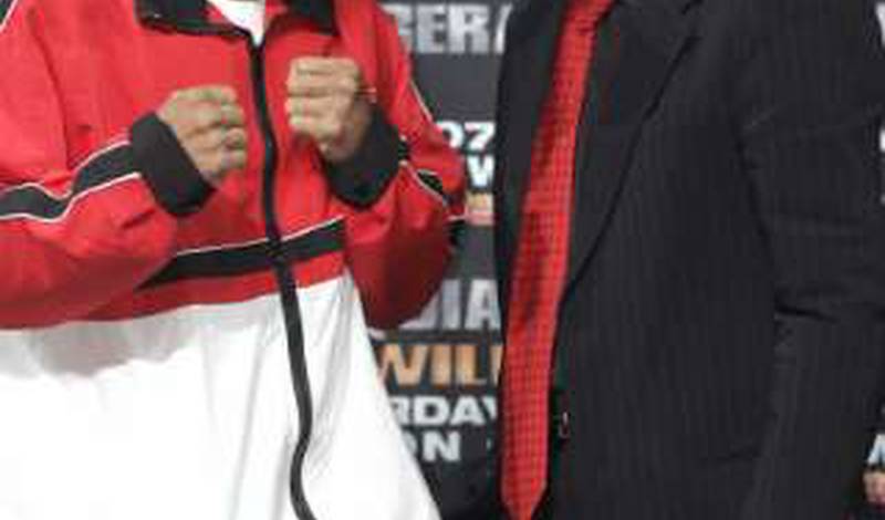 Мэнни Паккьяо и Марко Антонио Баррера на пресс-конференции в Лас-Вегасе