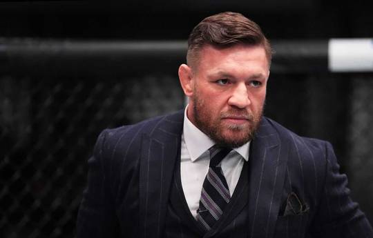 McGregor is outraged that the fight with Chandler has not yet been announced