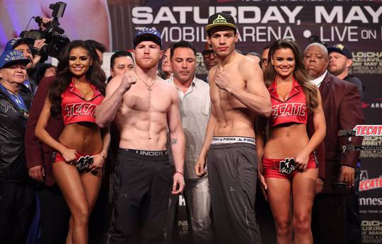 Alvarez, Canelo make weight