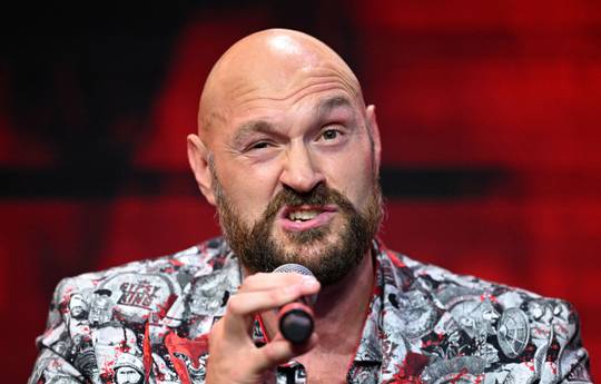 Fury's team hints at a possible fight with Usyk in the new year