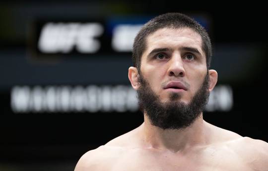 Makhachev named the name of his next opponent after Oliveira