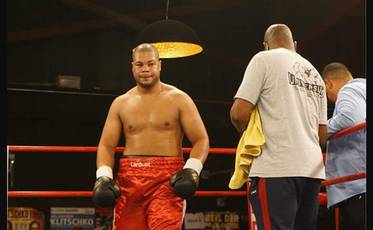 Hoe laat is Jose Larduet vs Bohdan Myronets vanavond? Ringrondes, schema, streaming links