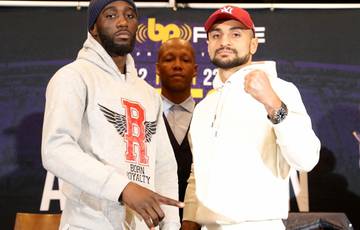 Crawford and Avanesyan met face to face
