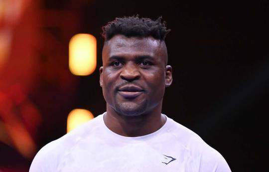 Нганну підтримав Джошуа