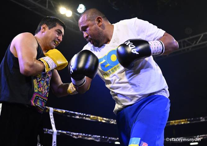 Morales and Salido had an exhibition fight (photo)