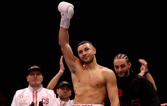 Симпсон-Уильямсон 20 декабря за титул чемпиона Европы в Лидсе