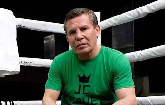 Чавес: «Альварес нокаутирует Кроуфорда»