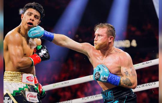 Canelo Alvarez Celebrates Career Milestone With Stirring Words – “It’s Just The Beginning”