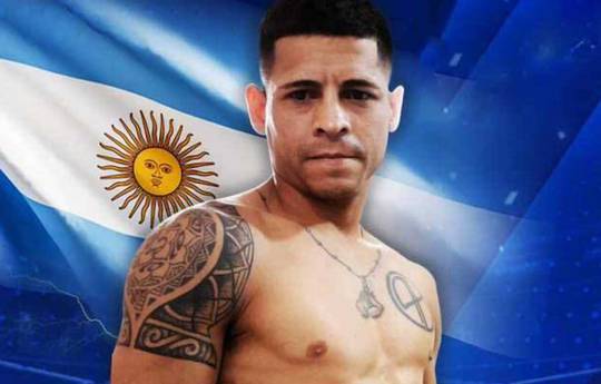 What time is Dylan Price vs Ckari Cani Mansilla tonight? Ringwalks, schedule, streaming links