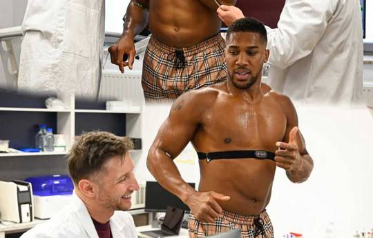 Джошуа присоединится к тренировочному лагерю Усика?