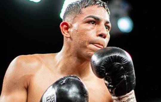 Wie man Kevin Crespo gegen Diego Andrade Jr. sieht - Live Stream & TV Kanäle